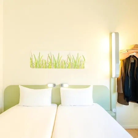 Ibis Budget Madrid Calle Alcalá Exterior photo